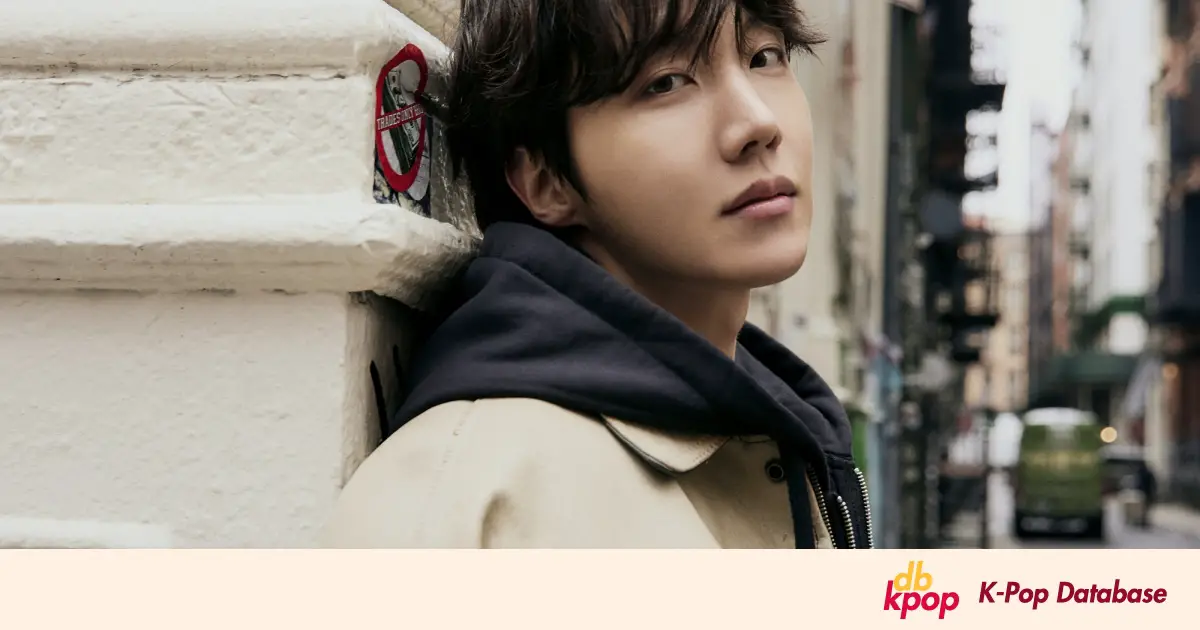 BTS j-hope On the Street Teaser Photos (HD/HQ) - K-Pop Database /