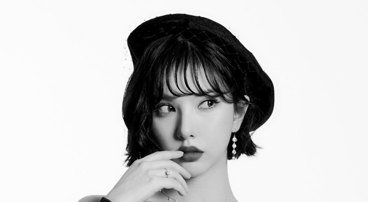 Eunha (VIVIZ) Profile KPop Database /