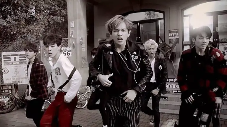 BTS – War of Hormone