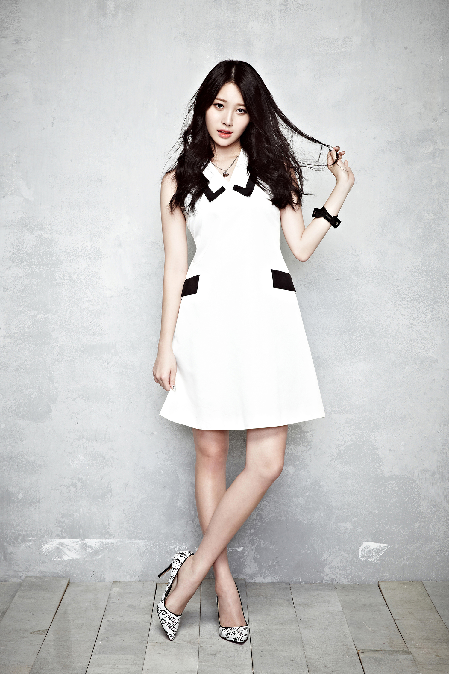 Yura Girl s Day K Pop Database