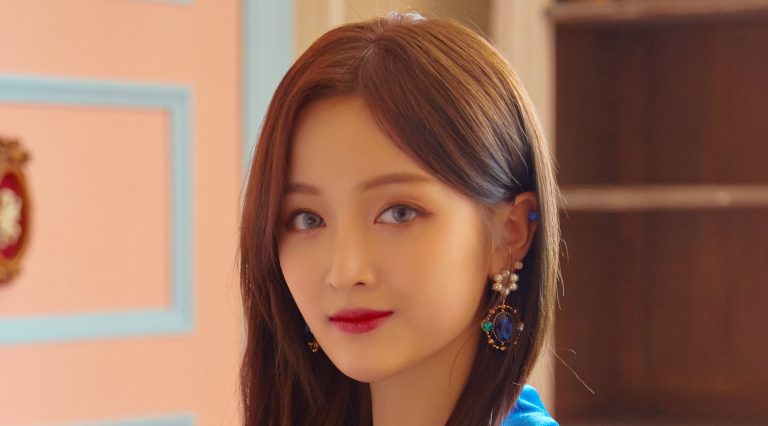 Xuan Yi (WJSN)