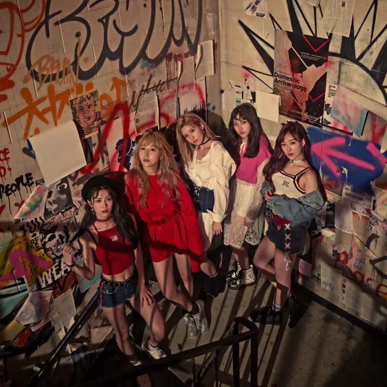 Neonpunch Moonlight Concept Photos (HD) - K-Pop Database / dbkpop.com