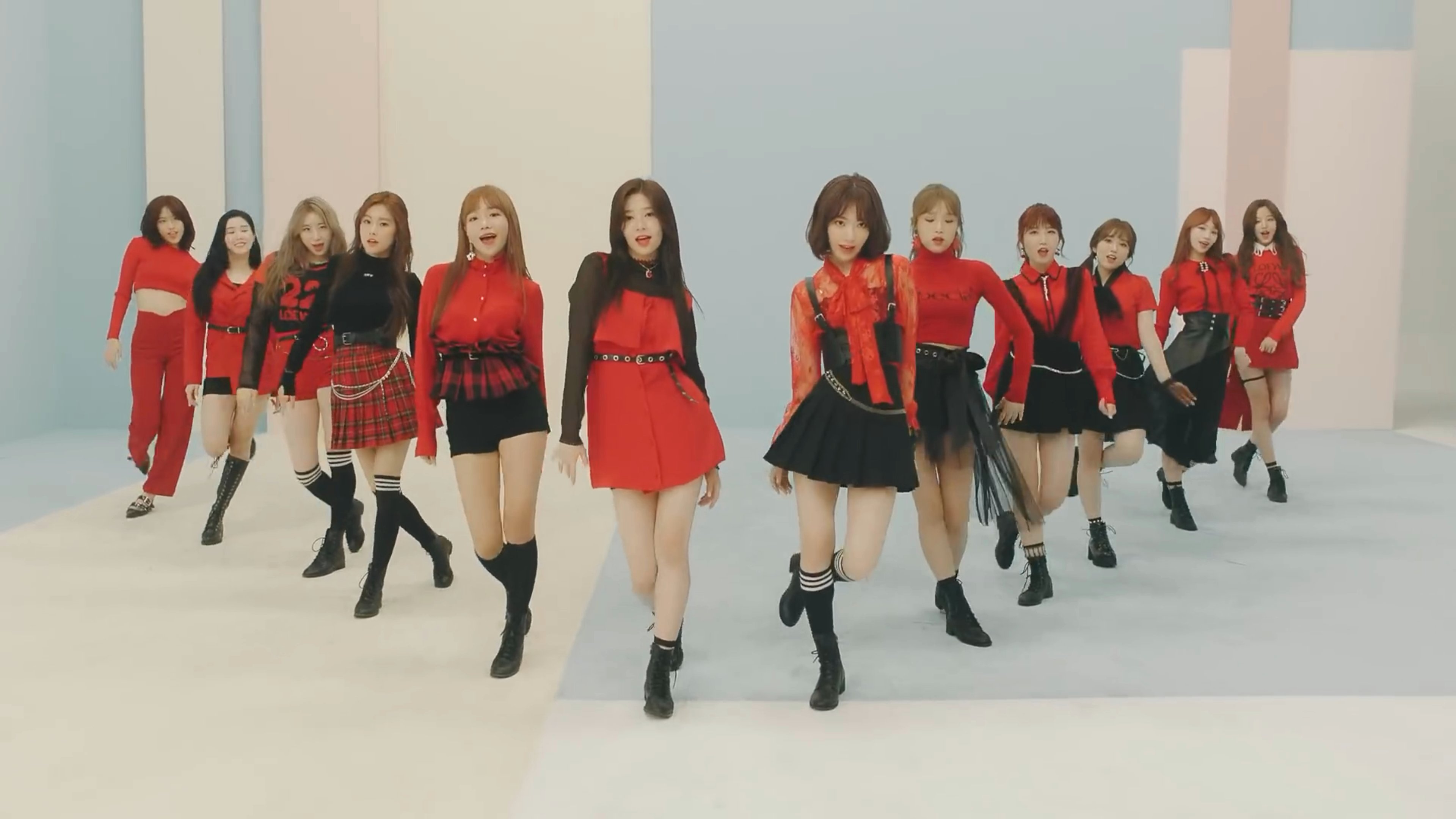 IZONE La Vie En Rose