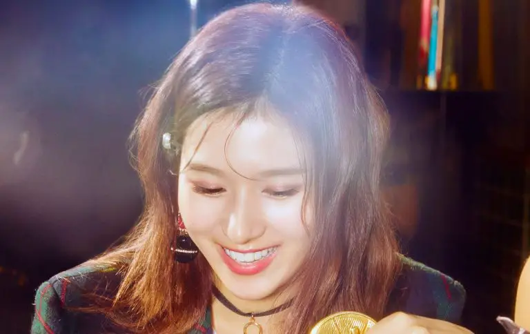 Sana (Twice) Profile - K-Pop Database / dbkpop.com