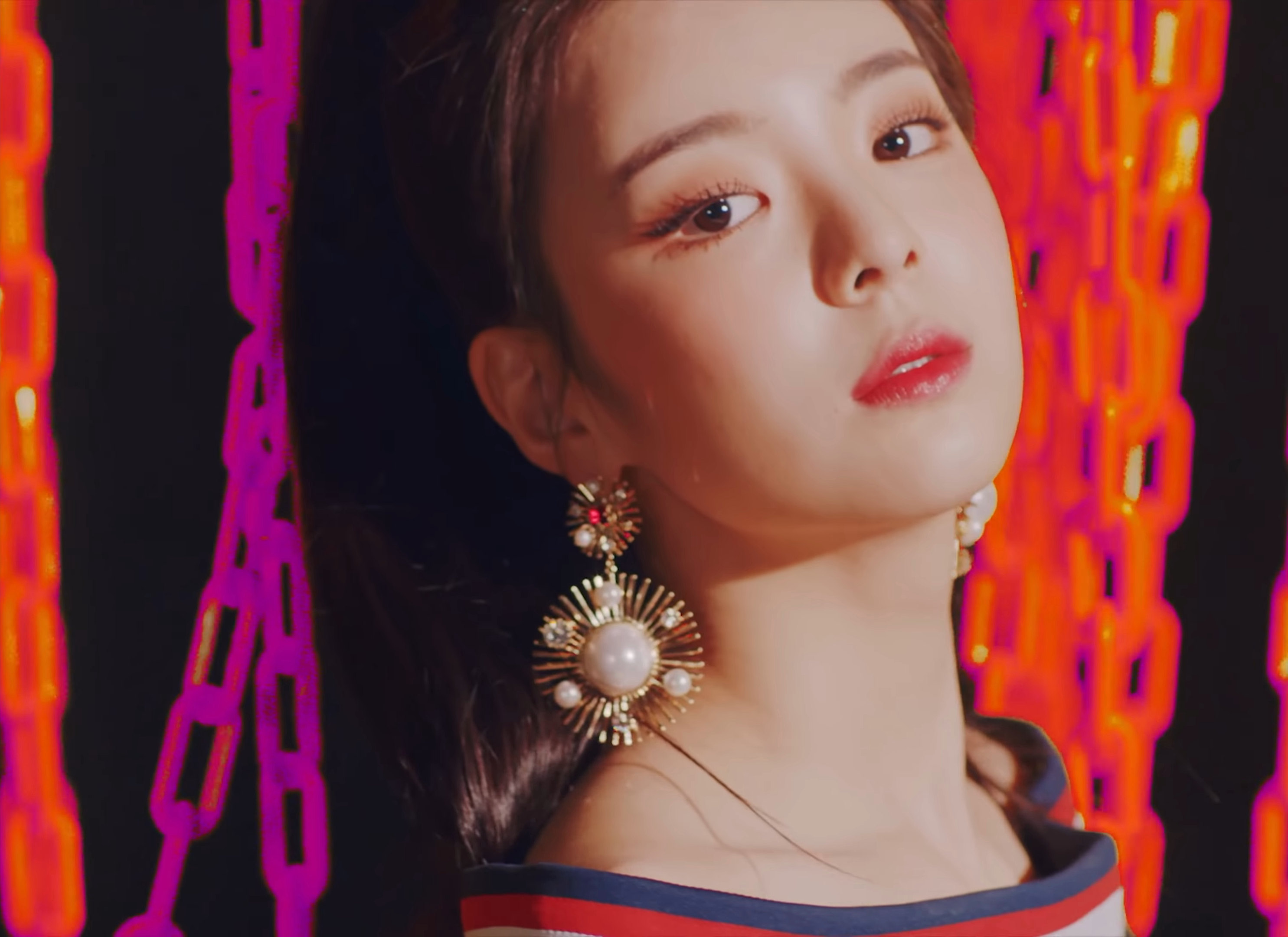 New K Pop Girl Group Of 2019 Itzy The Dana Mariner - roblox on dance itzy dalla dalla kpop dance cover