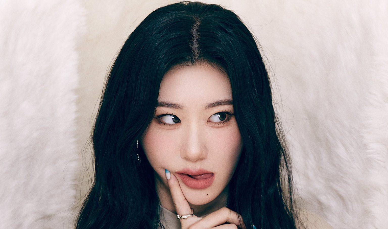 Chaeryeong (ITZY) Profile KPop Database /