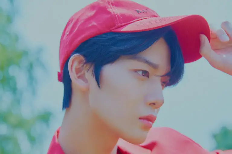 Bae Jinyoung (CIX)