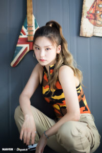 ITZY It'z Icy Naver x Dispatch Photos (HD/HR) - K-Pop Database / dbkpop.com