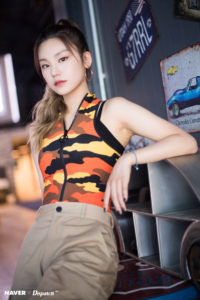 ITZY It'z Icy Naver x Dispatch Photos (HD/HR) - K-Pop Database / dbkpop.com