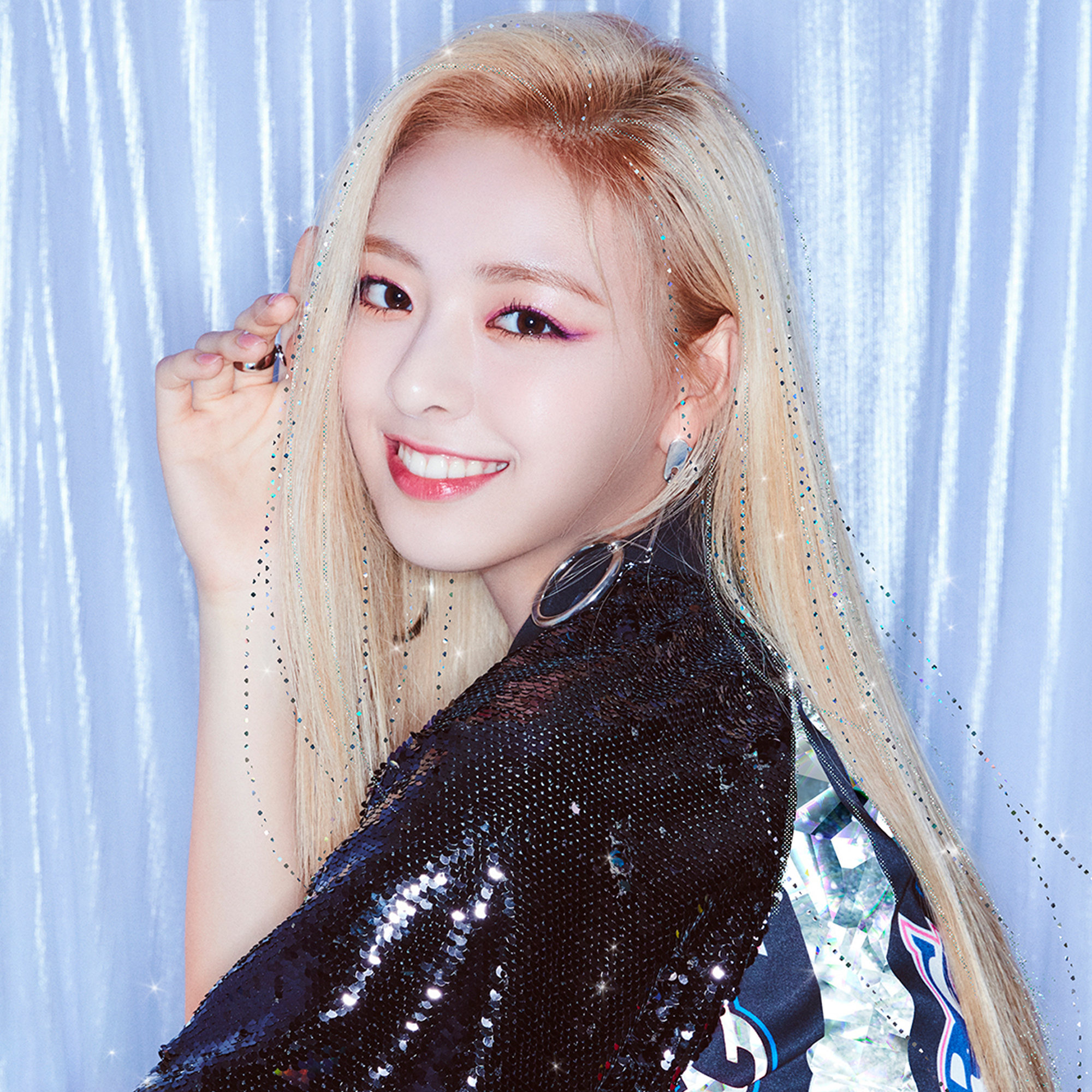 ITZY It'z Icy Concept / Profile Photos - K-Pop Database / dbkpop.com