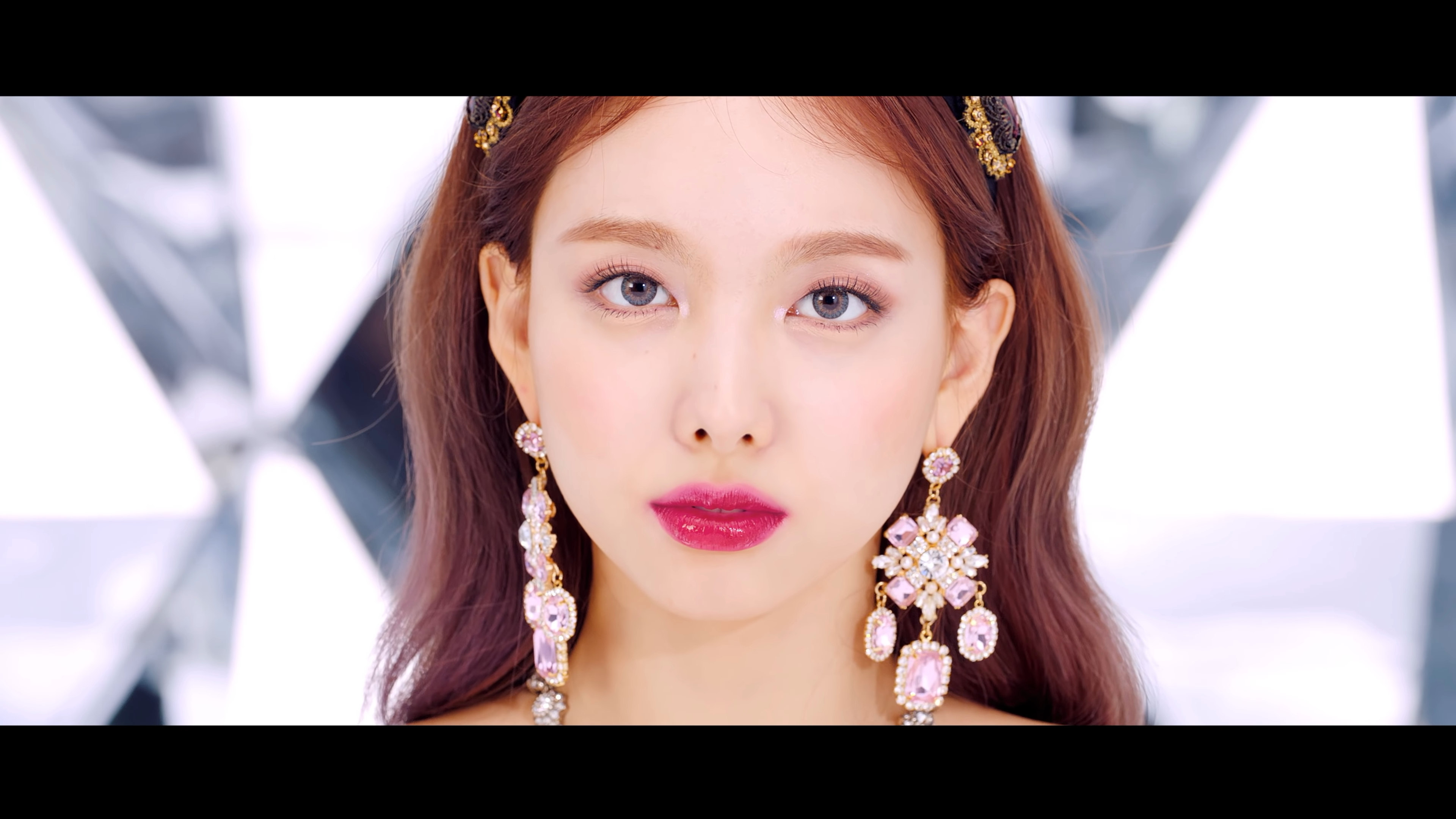 TWICE NAYEON POP! MV Screencaps (4K) - K-Pop Database /