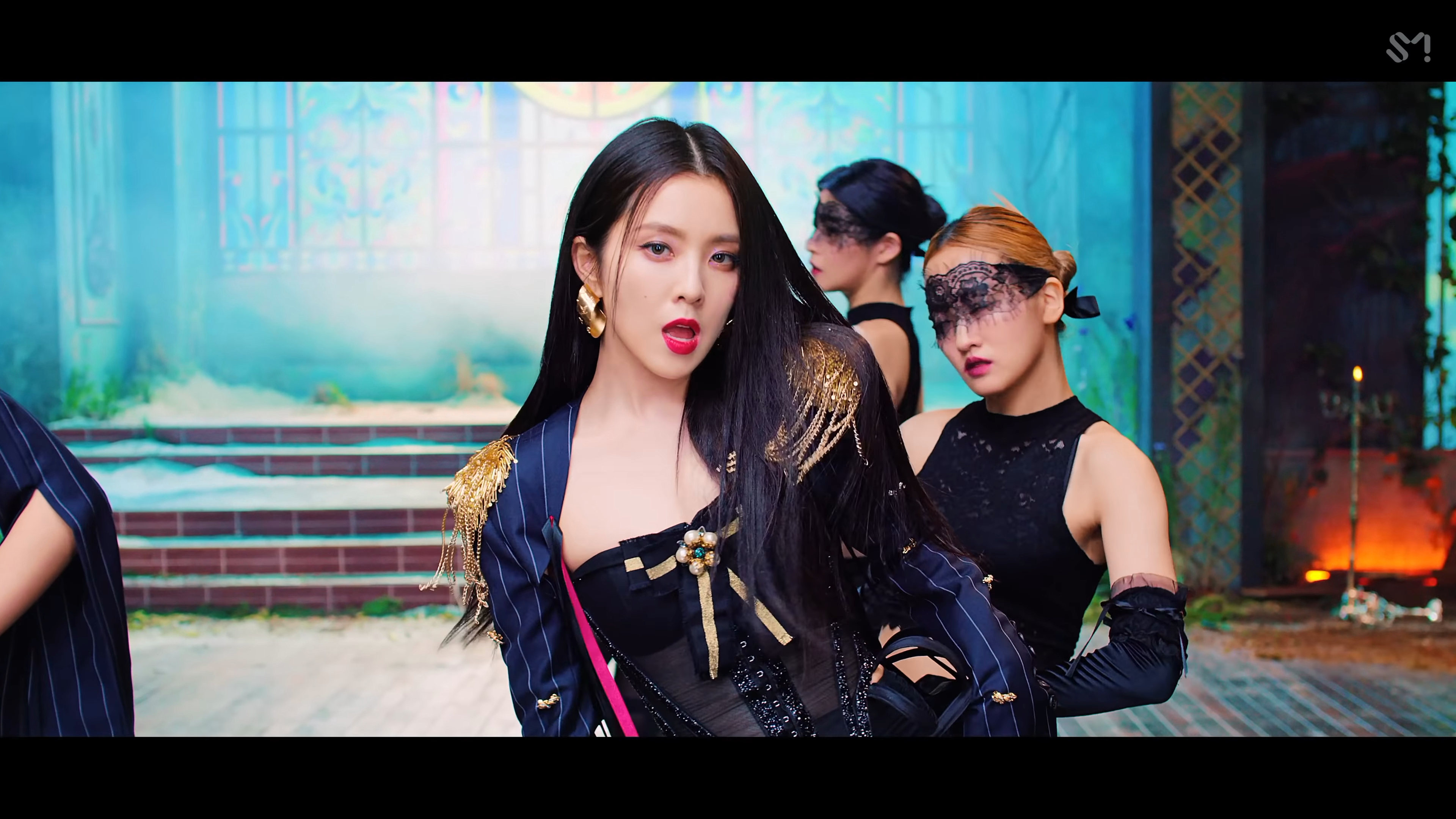 Red Velvet Irene And Seulgi Monster Who S Who K Pop Database