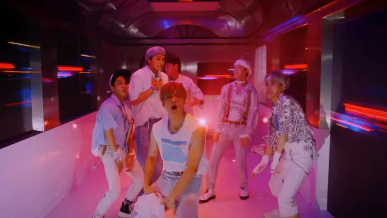 ONF – Sukhumvit Swimming