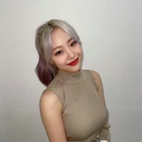 cignature Jeewon, born in April 1, 1999