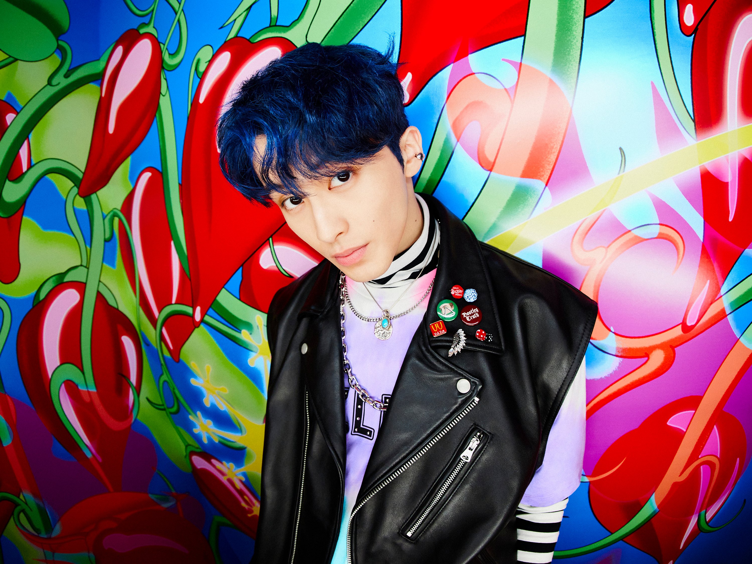 NCT Jisung's Blue Hair in "Hot Sauce" Concept Photos - wide 4