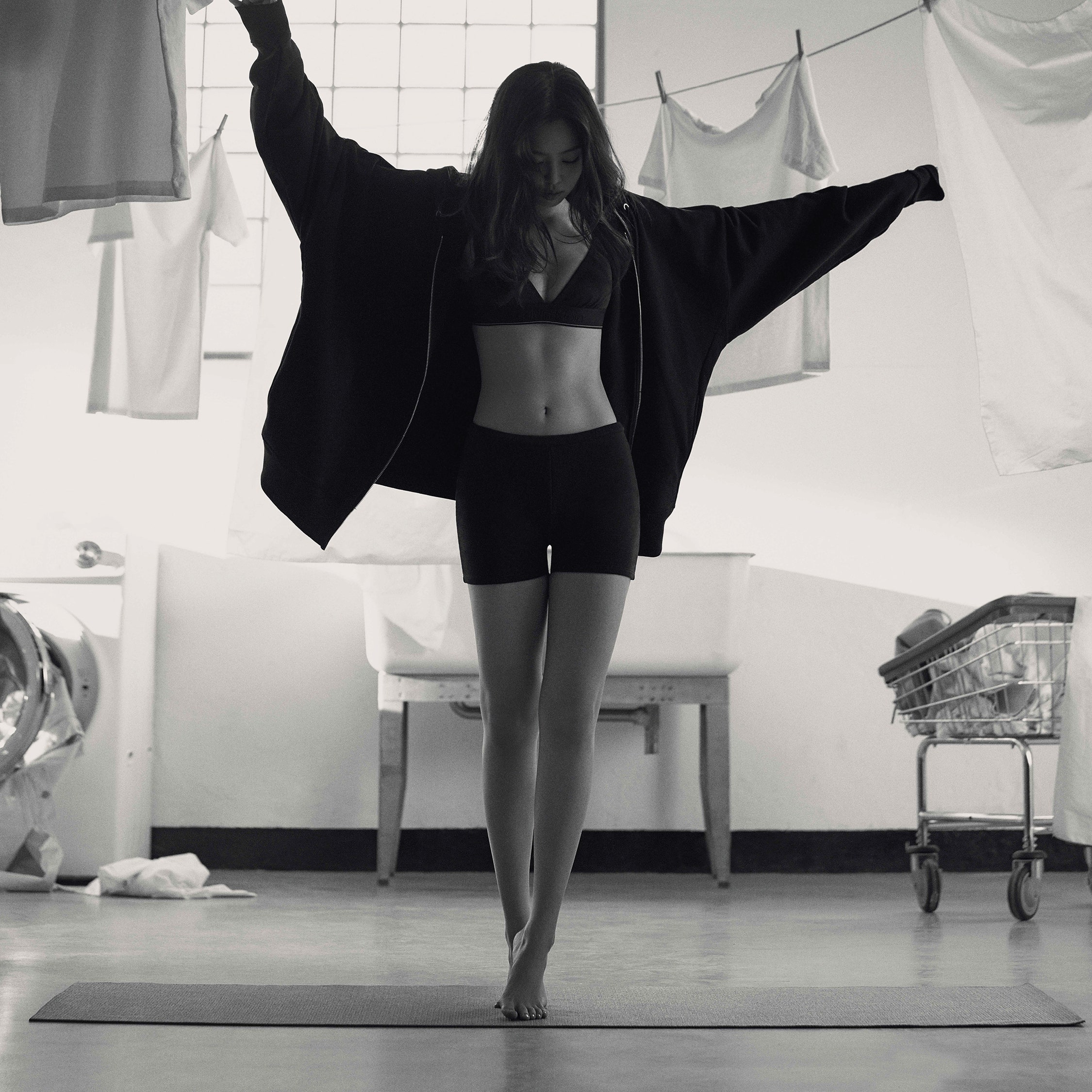 Blackpink Jennie Heron Preston for Calvin Klein Underwear Photoshoot (May  2021) (HD/HQ) - K-Pop Database / dbkpop.com