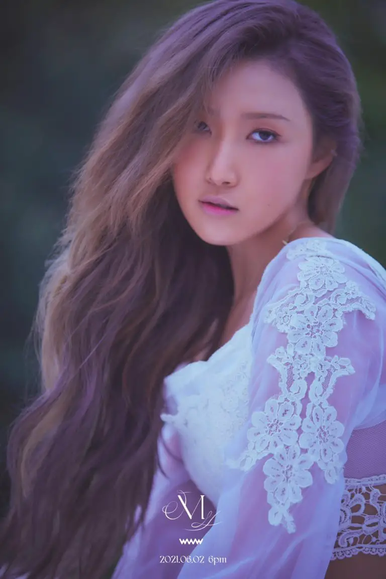 Mamamoo Waw Hwasa Teaser Photos Hdhq K Pop Database 