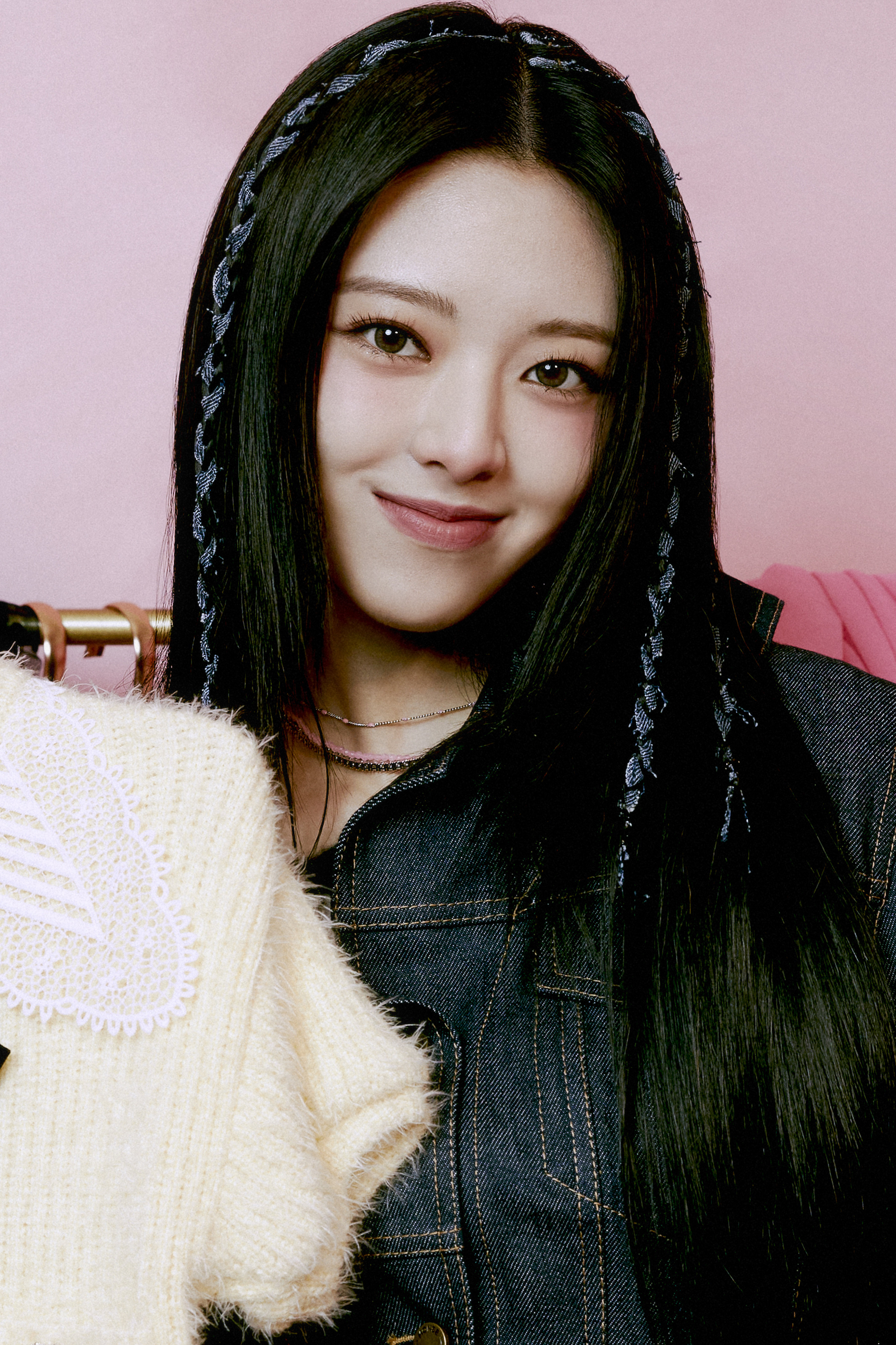 ITZY Born to Be Yeji Teaser Photos (HD/HQ) - K-Pop Database