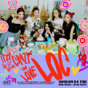 ITZY Crazy in Love Teaser Photobook Group