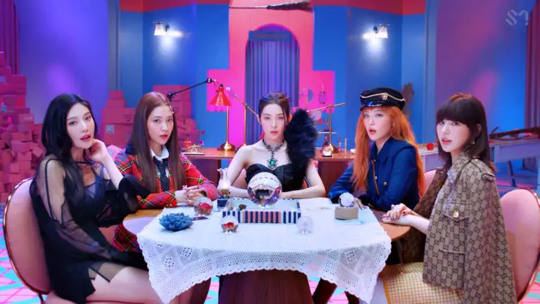 Red Velvet – Queendom