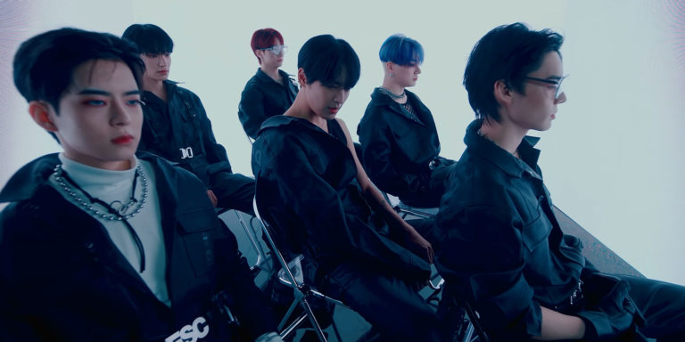 VICTON – Chronograph