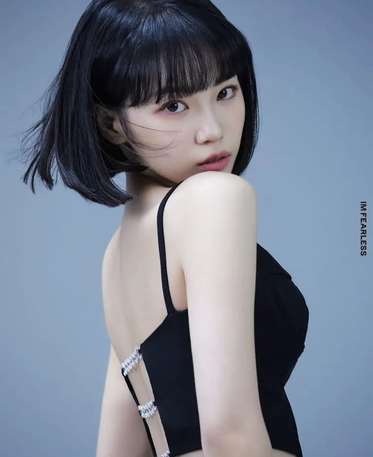 LE SSERAFIM Kim Chaewon Profile Photos (HD/HQ)