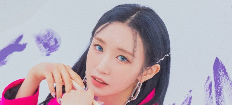 Jieun (Purple Kiss)