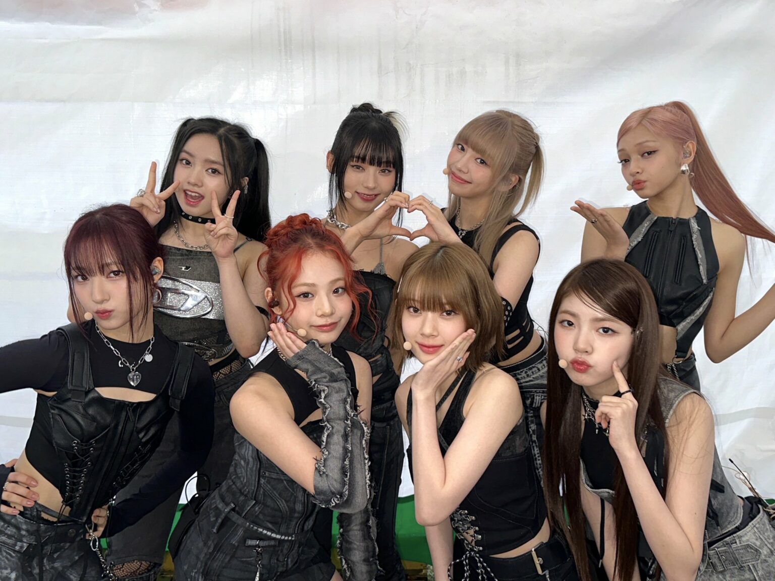 UNIS Members Age (Updated Current Age) and Debut Age - K-Pop Database