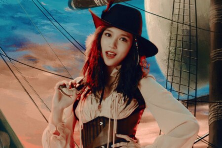 Twice TT Mina
