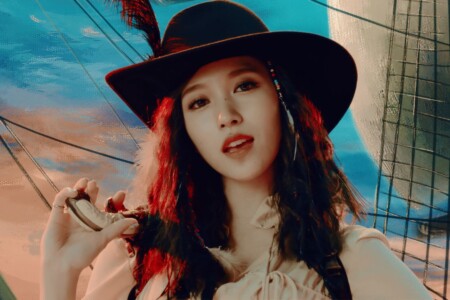 Twice TT Mina