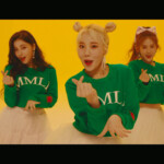Momoland BBoom Bboom JooE