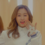 Xuanyi Momomo