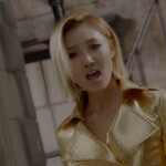 Hwasa Piano Man