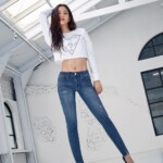 Blackpink Jisoo Guess Fall Winter 2018 Blackpink Jisoo Guess