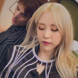 Mamamoo Moonbyul gogobebe