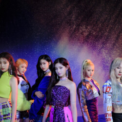 EVERGLOW Reminiscence Concept Group EVERGLOW Reminiscence Group