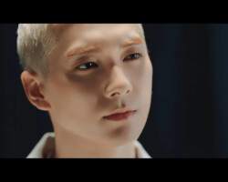 NUEST Aron