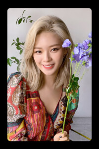 Twice More & More Jeongyeon Photocard Twice More & More Jeongyeon Photocard