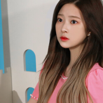 IZONE Minju HD
