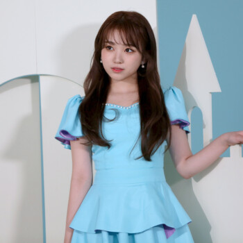 IZONE Nako HD