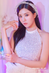 Kwon Eunbi IZ*ONE Oneiric Diary Teaser Diary ver. 3 Kwon Eunbi IZ*ONE Oneiric Diary