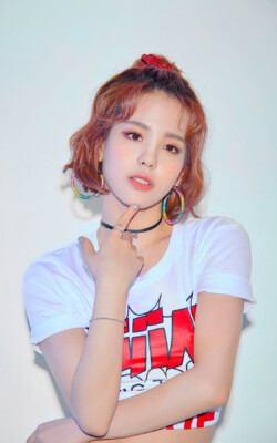 NiziU Mako Profile NiziU Mako Profile