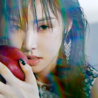GFRIEND Yuju Song Of The Sirens Apple Teaser GFRIEND Yuju Song Of The Sirens Apple Teaser