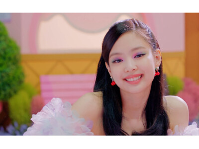 Blackpink Jennie Ice Cream