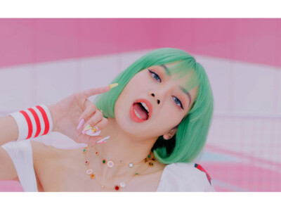Blackpink Lisa Ice Cream