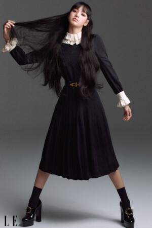 BLACKPINK Lisa Elle October 2020 BLACKPINK Lisa Elle October 2020