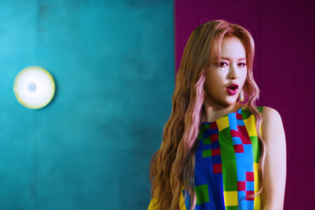 E:U EVERGLOW LA DI DA EVERGLOW E:U LA DI DA