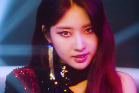 Sihyeon EVERGLOW LA DI DA EVERGLOW Sihyeon LA DI DA