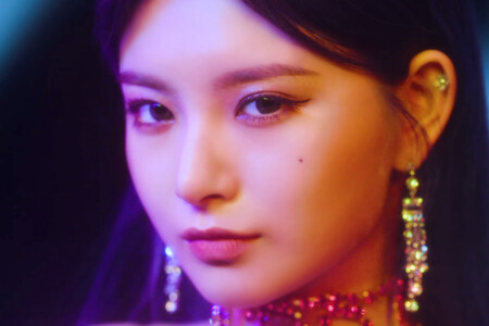 Yiren EVERGLOW LA DI DA EVERGLOW Yiren LA DI DA