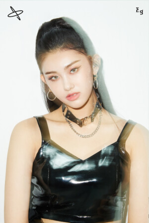 Everglow 2nd Mini Album -77.82X-78.29 Aisha Teaser Everglow Aisha -77.82X-78.29